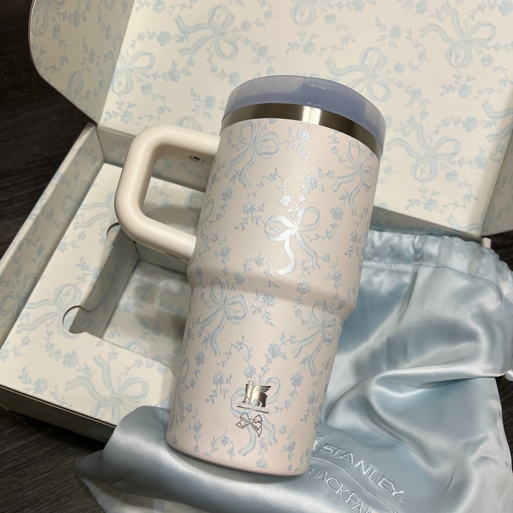 Stanley x LoveShackFancy Quencher ProTour Tumbler 20oz - Picture 4 of 7